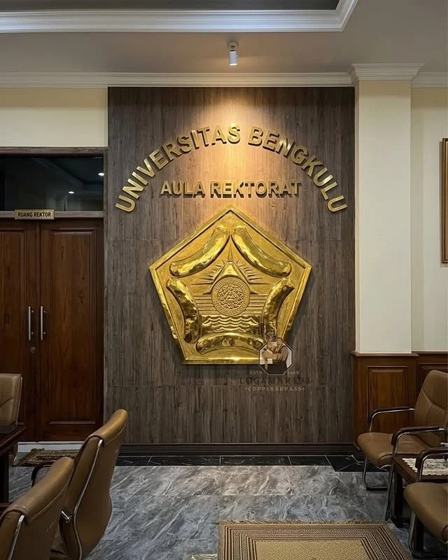 Logo Universitas Bengkulu Kuningan Glossy