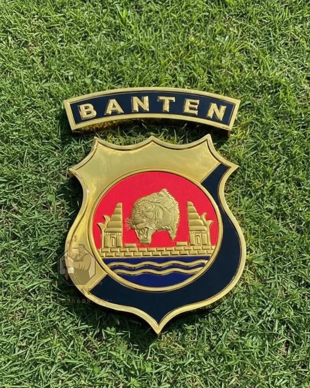 Logo Polda Banten Kuningan Glossy Custom
