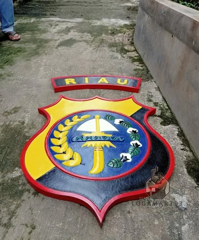 Logo Polda Riau Tembaga Polish Custom