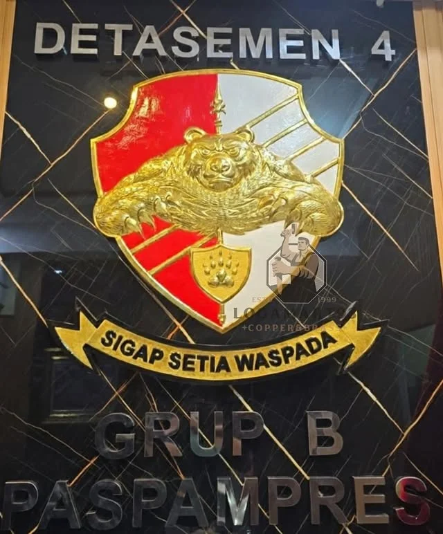 Custom Brass Paspampres Logo Glossy