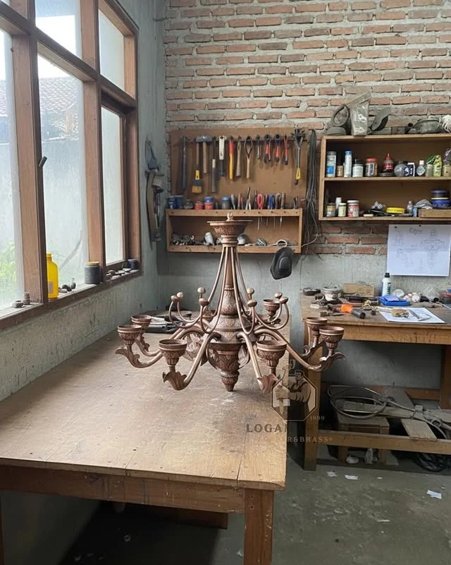 Custom Copper Antique Motif European Pendant Lamp