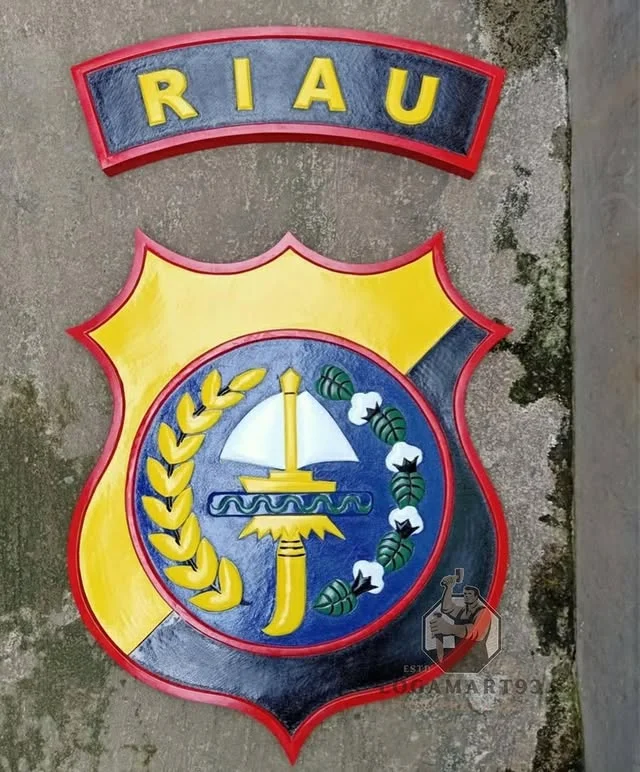 Logo Polda Riau Tembaga Polish Custom