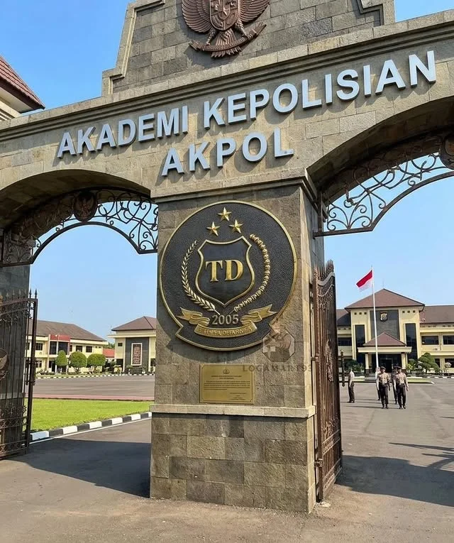 Logo Akademi Kepolisian (Akpol) 2005 Kuningan