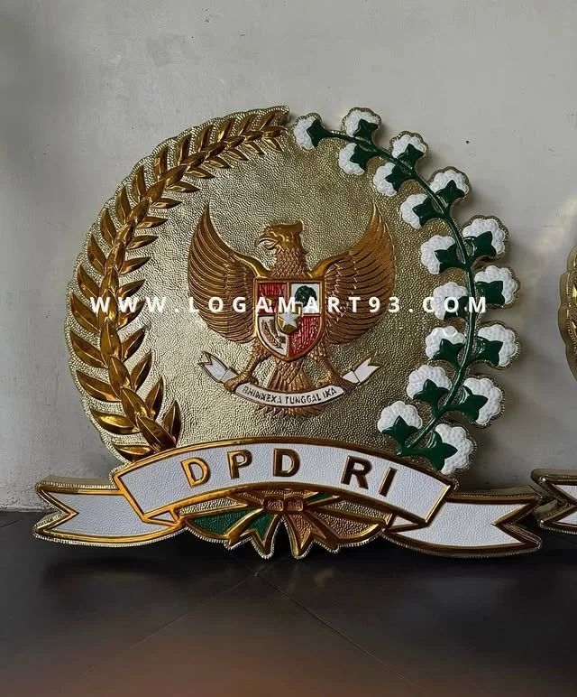 Custom Glossy Brass DPD RI Logo