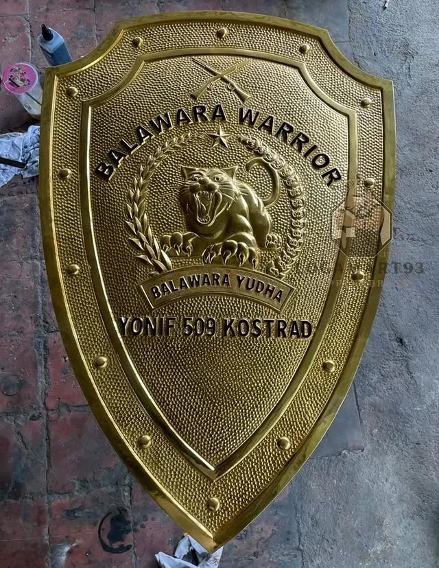 Custom Hammered Brass Yonif 509 Kostrad Balawara Warrior Logo