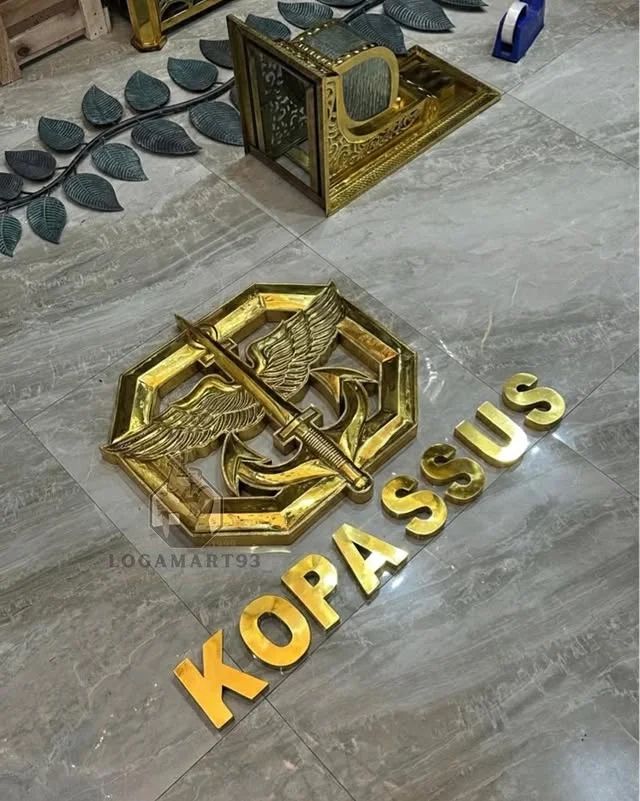 Custom Brass Mabes Kopassus Logo
