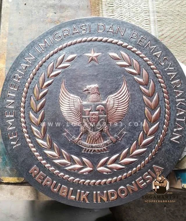 Logo Kementrian Imigrasi dan Pemasyarakatan Tembaga Custom