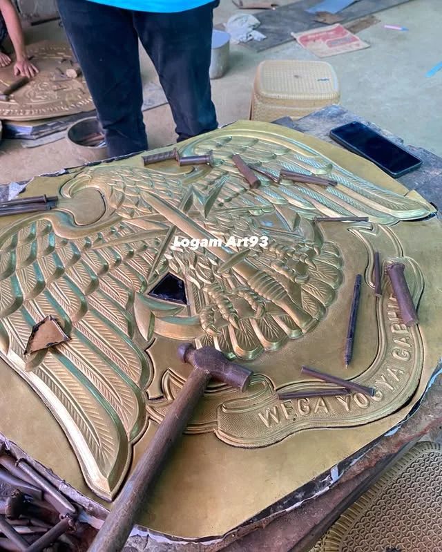Custom Polished Brass Batalyon 811 Kopassus Logo