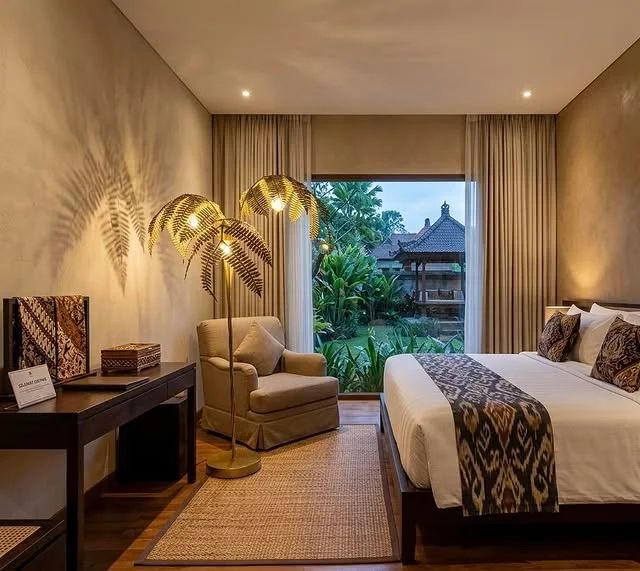 Custom Tropical Leaf Brass Floor Lamp